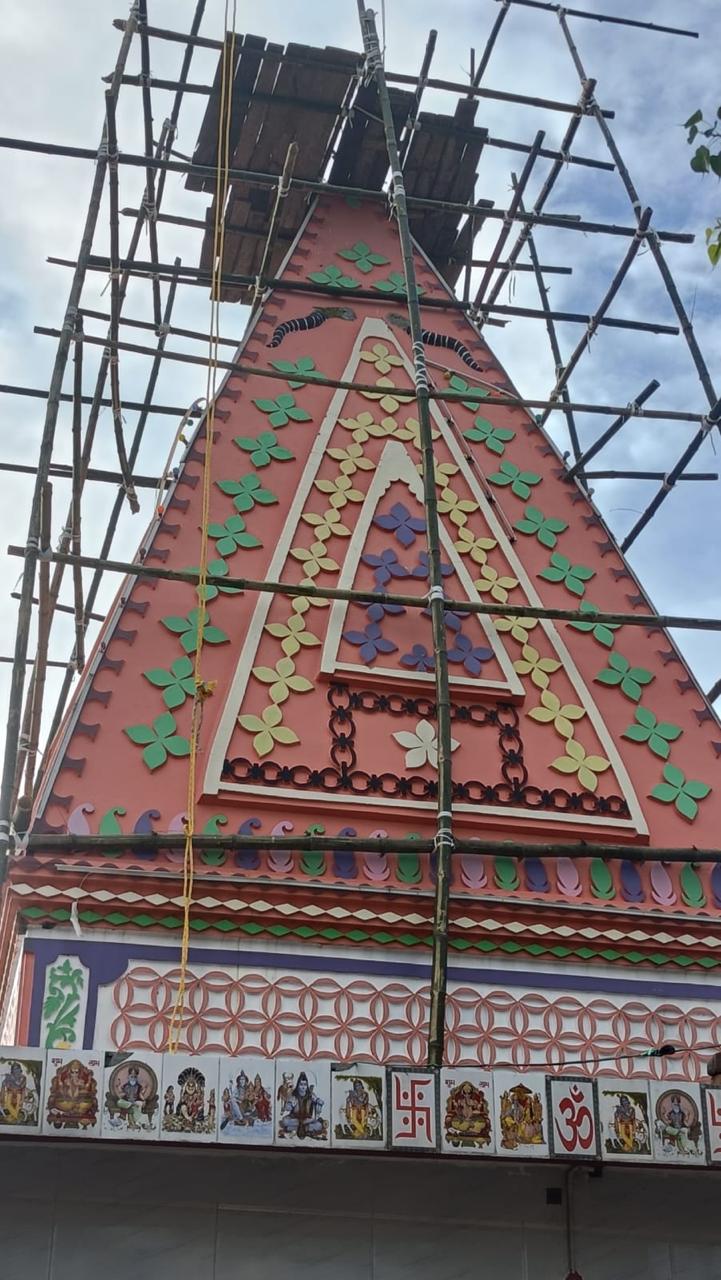ट्नंका या आकाशीय बिजली गिरने के कारण जो मंदिर का गुम्बज क्षतिग्रस्त हुवा था उसका पुनः निर्माण कार्य शुरू हो गया है